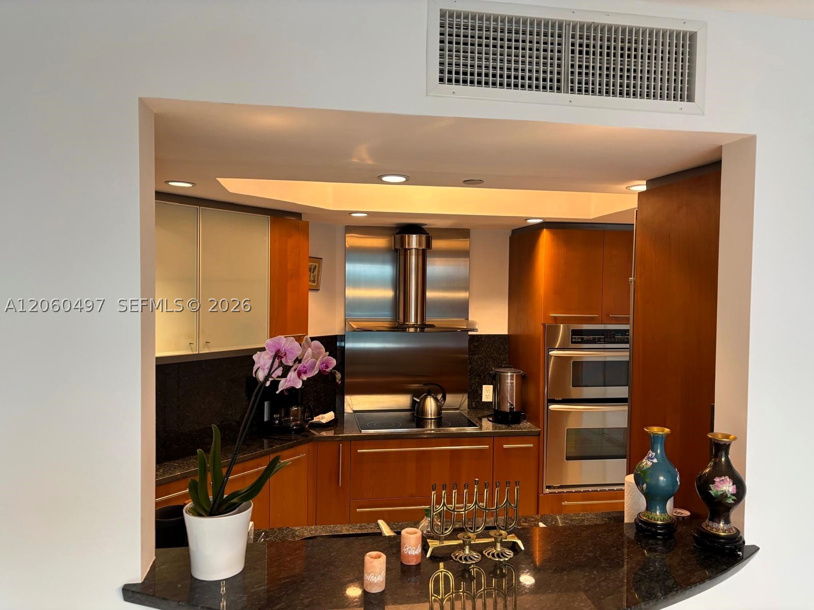AZURE CONDO - Residential