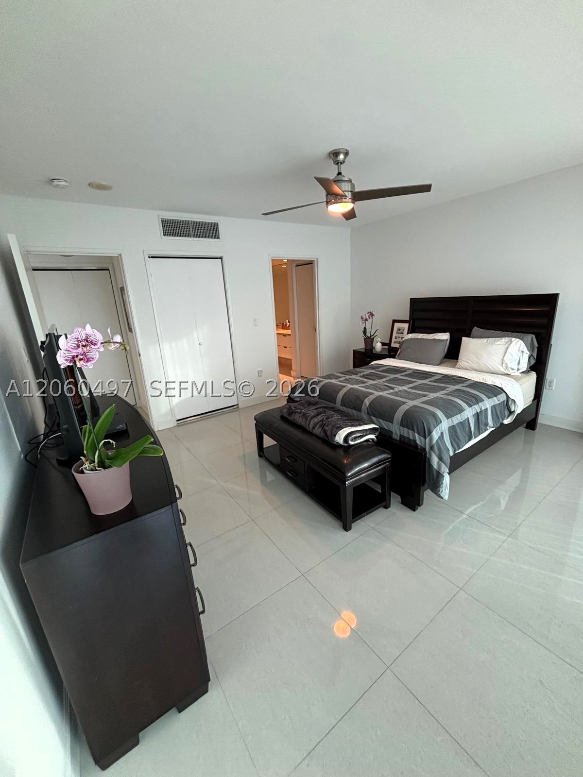 AZURE CONDO - Residential