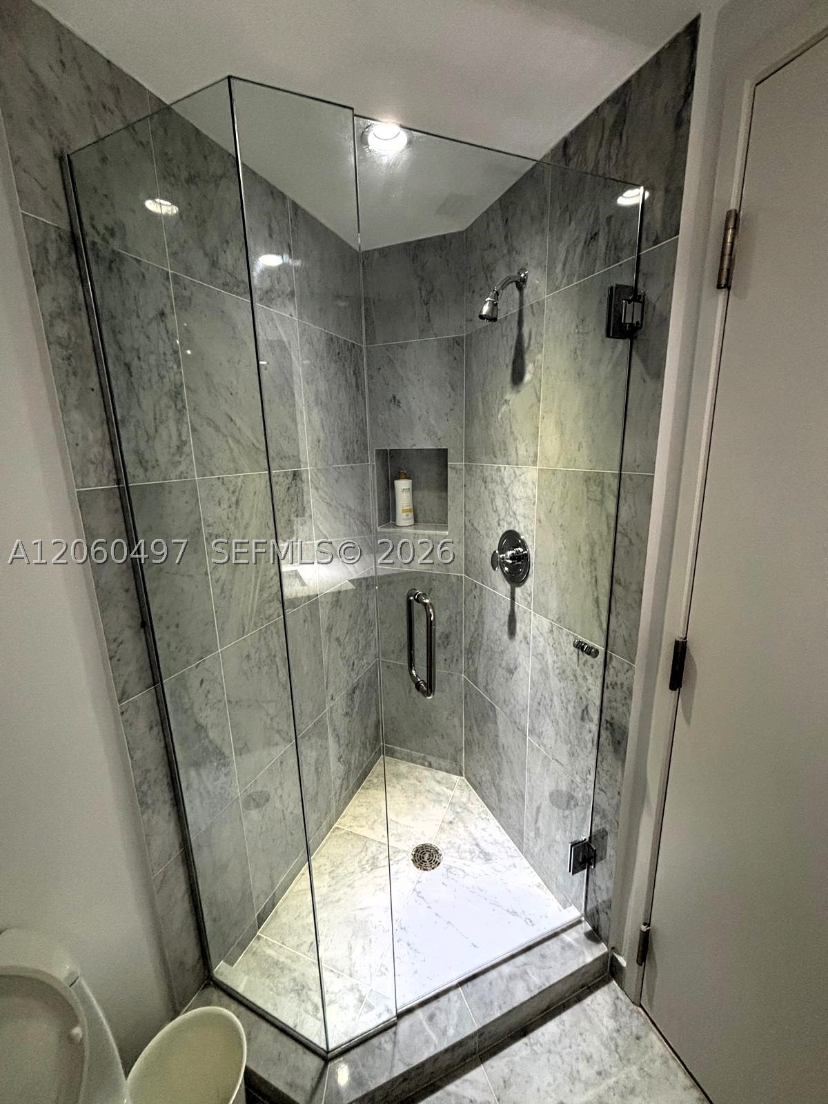 AZURE CONDO - Residential