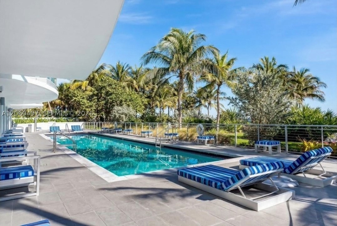 AZURE CONDO - Residential