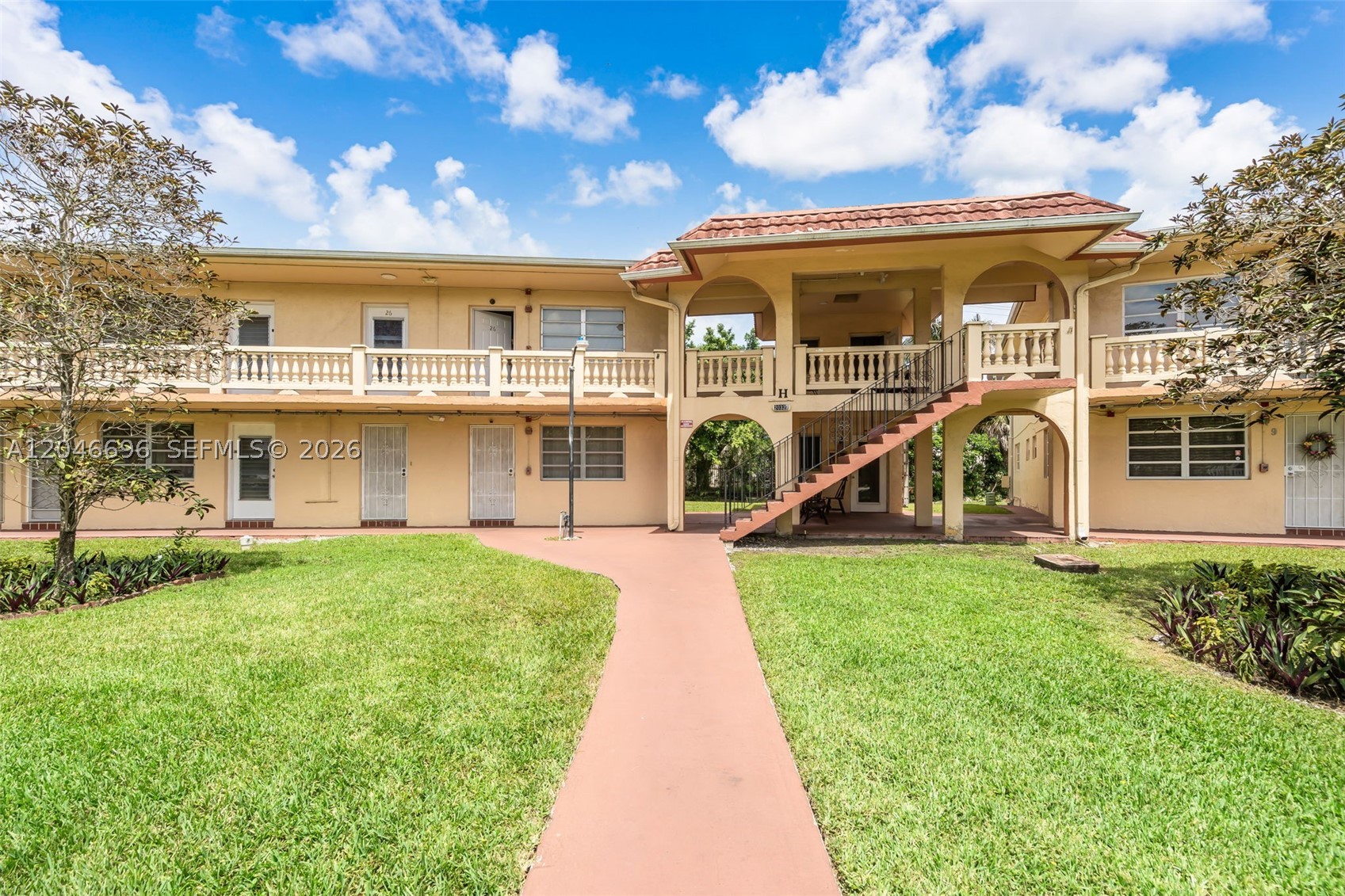 RO-MONT SOUTH CONDO H - Residential