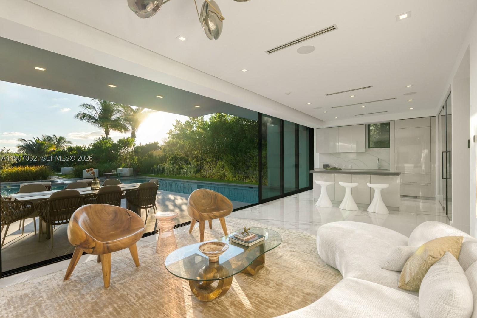 ALTOS DEL MAR NO 1 - Residential