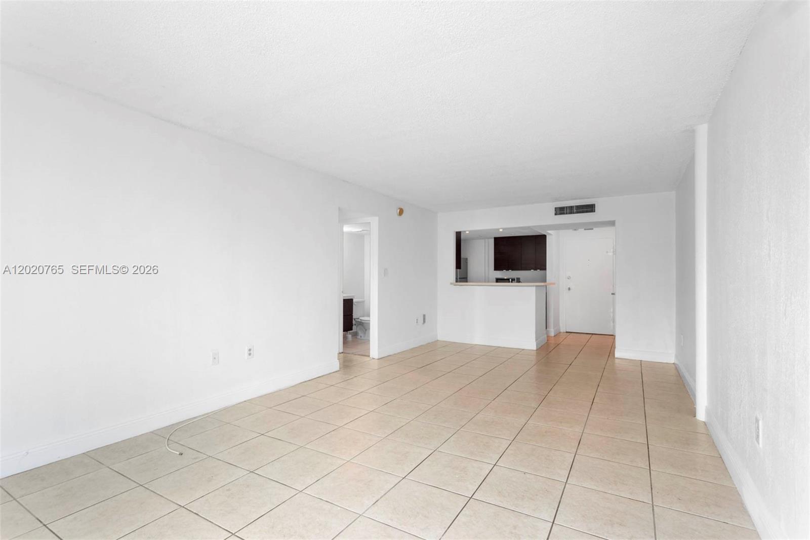 BAYVIEW PALMS CONDO - Residential Lease