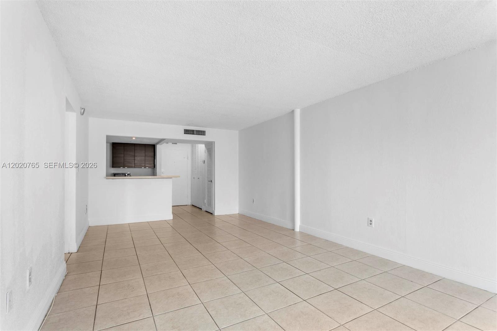 BAYVIEW PALMS CONDO - Residential Lease