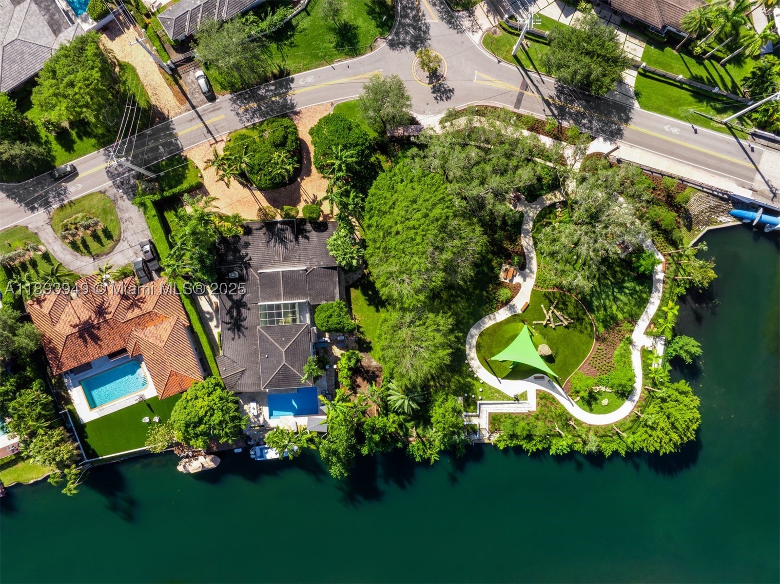 CORAL GABLES RIV SEC PT 1 - Residential