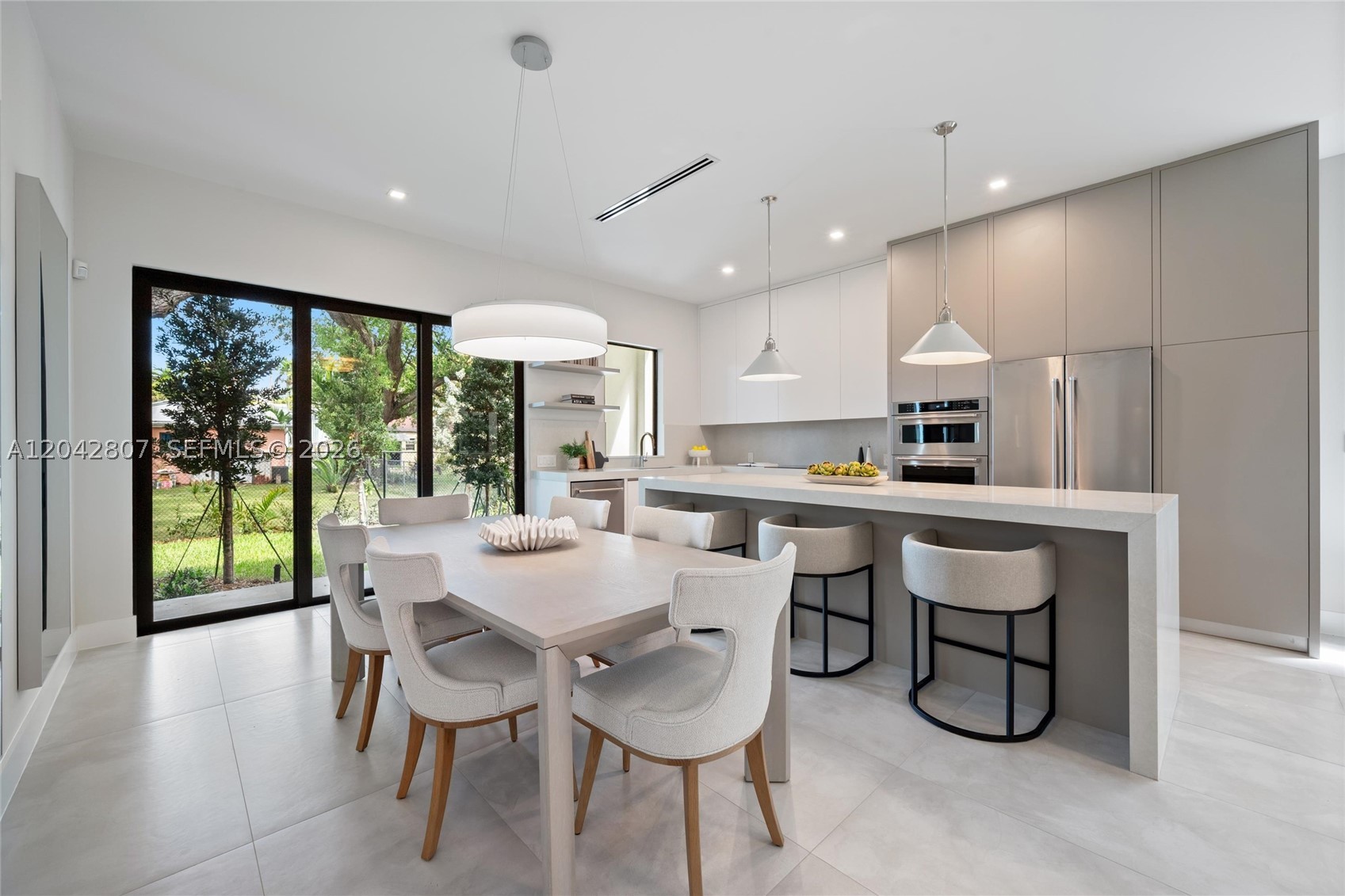 AMND MIAMI SUBURBAN ACRES - Residential
