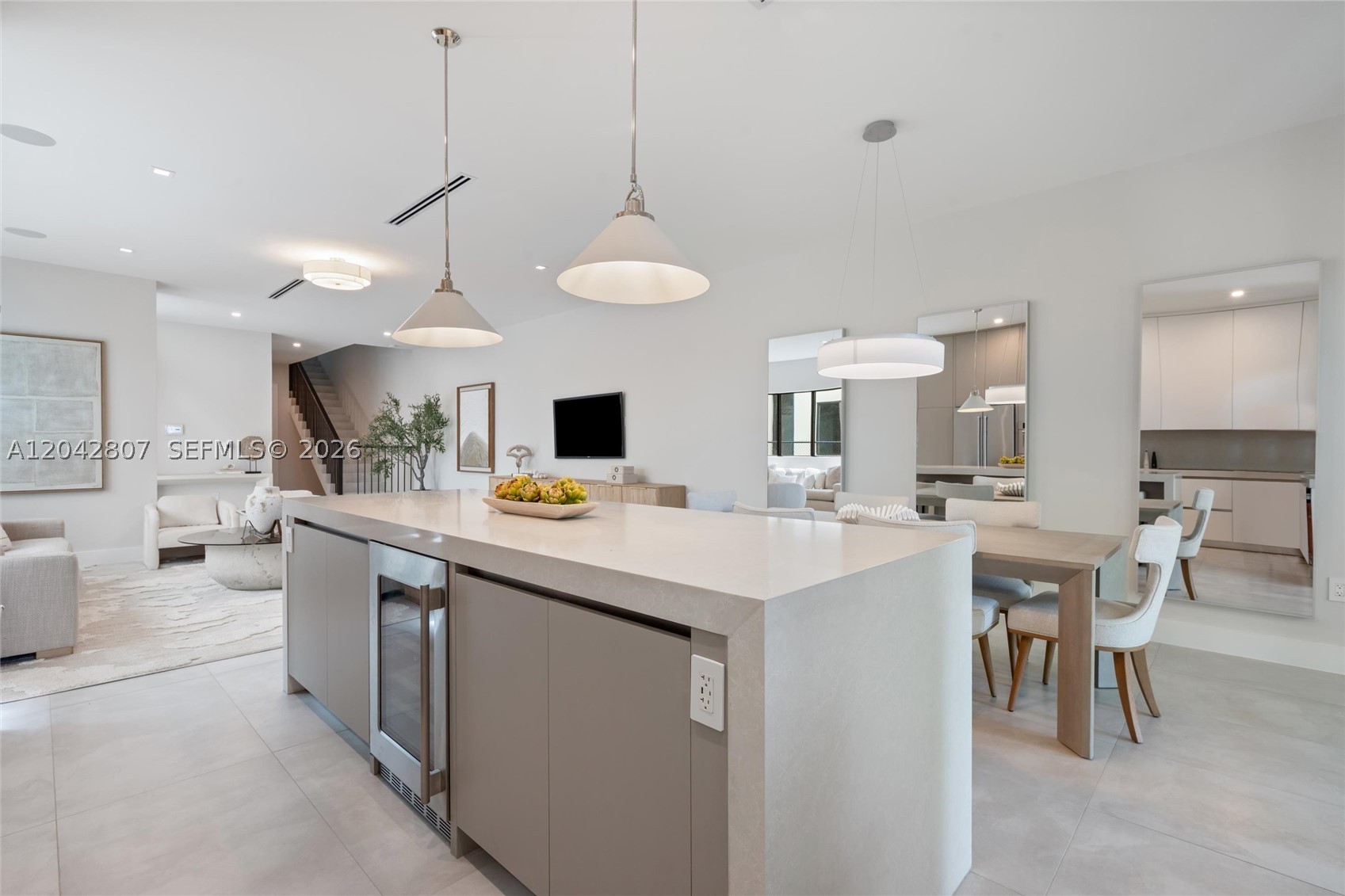 AMND MIAMI SUBURBAN ACRES - Residential