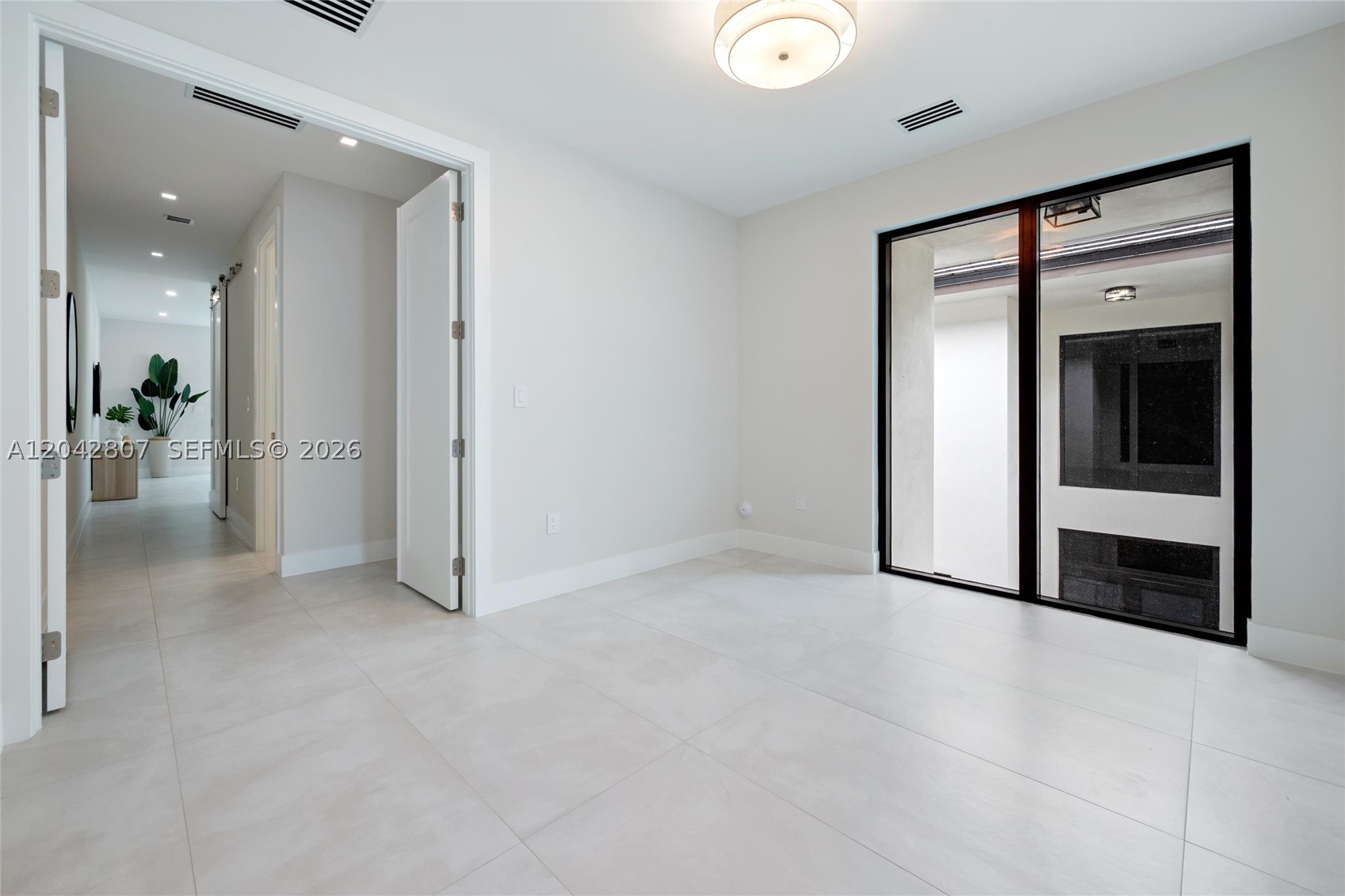 AMND MIAMI SUBURBAN ACRES - Residential
