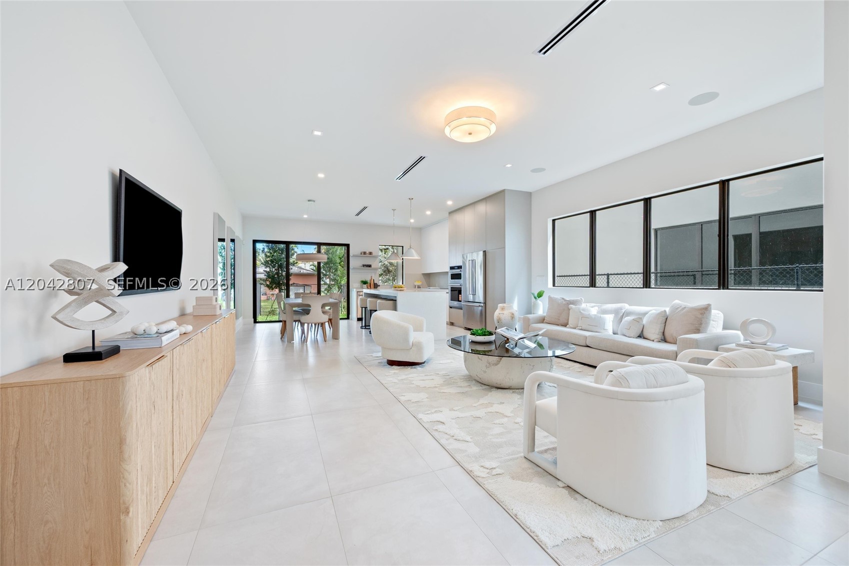 AMND MIAMI SUBURBAN ACRES - Residential