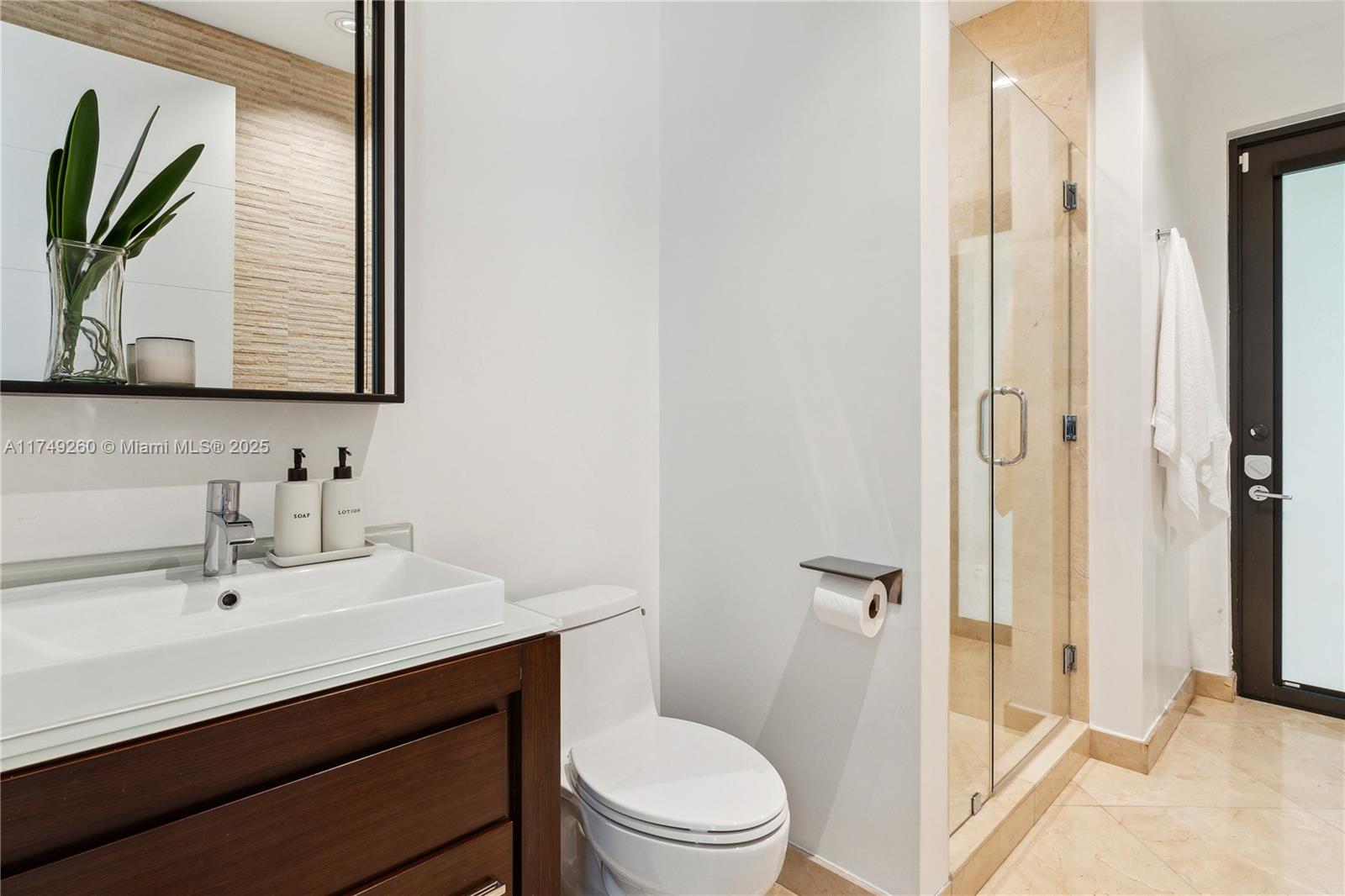 BISCAYNE KEY ESTATES - Residential
