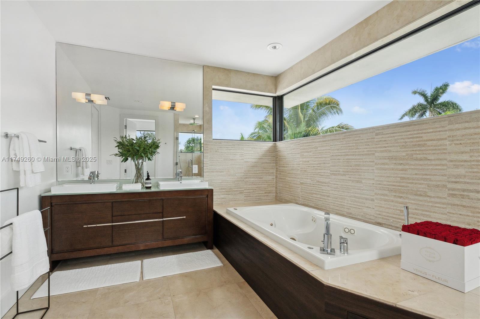 BISCAYNE KEY ESTATES - Residential