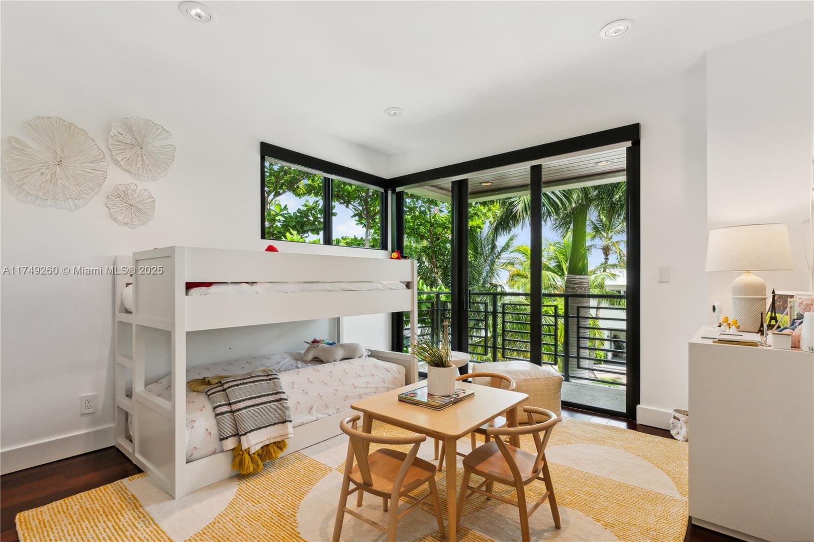 BISCAYNE KEY ESTATES - Residential