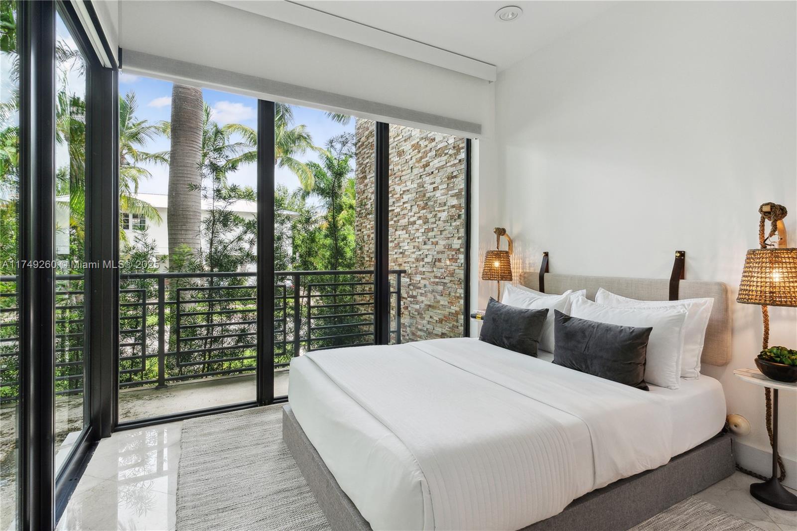 BISCAYNE KEY ESTATES - Residential