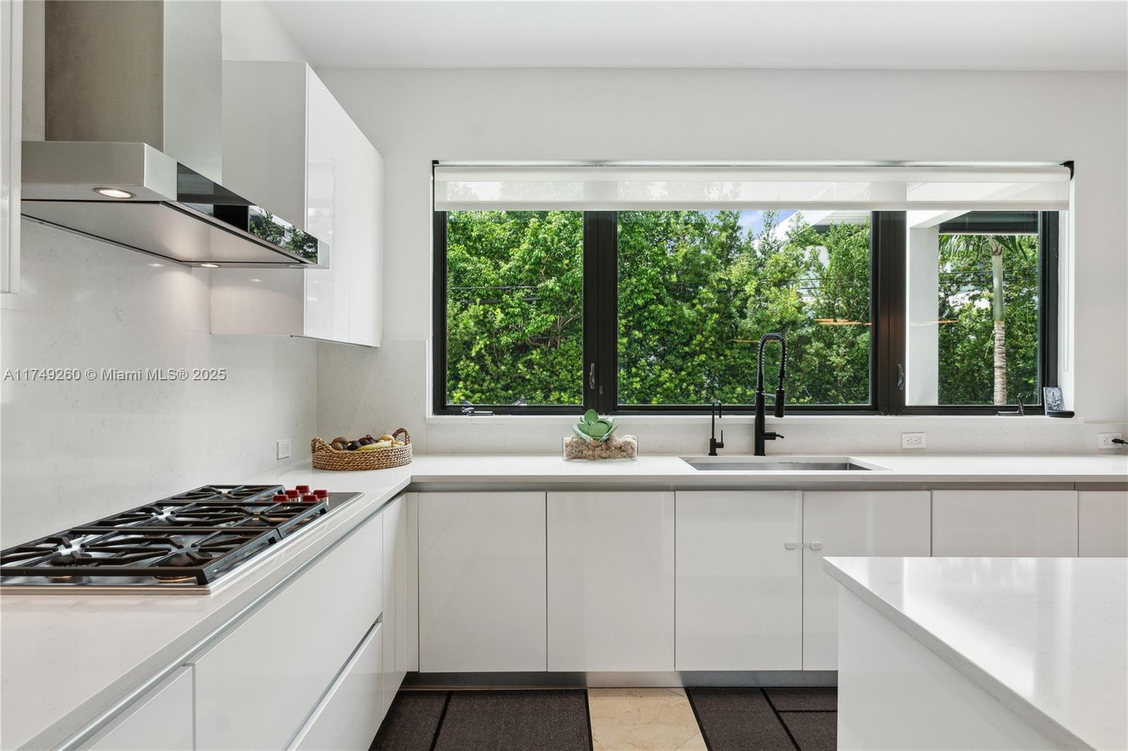 BISCAYNE KEY ESTATES - Residential