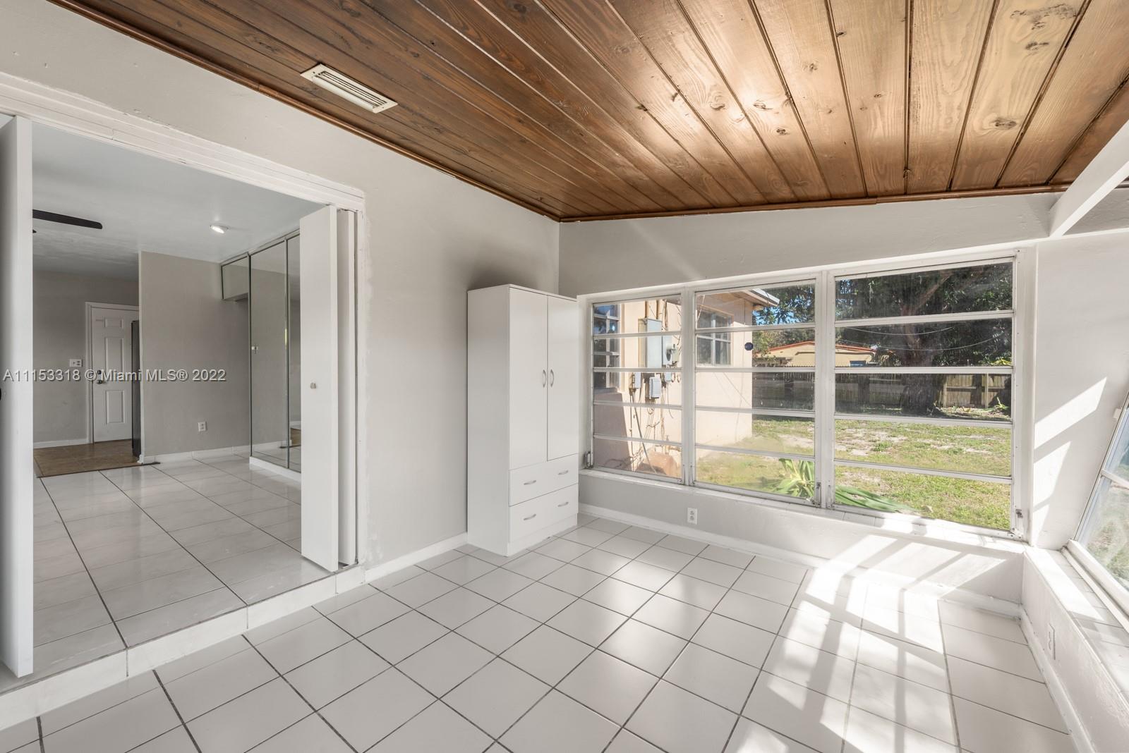 WOODLAND PARK AMD PLAT - Residential Lease