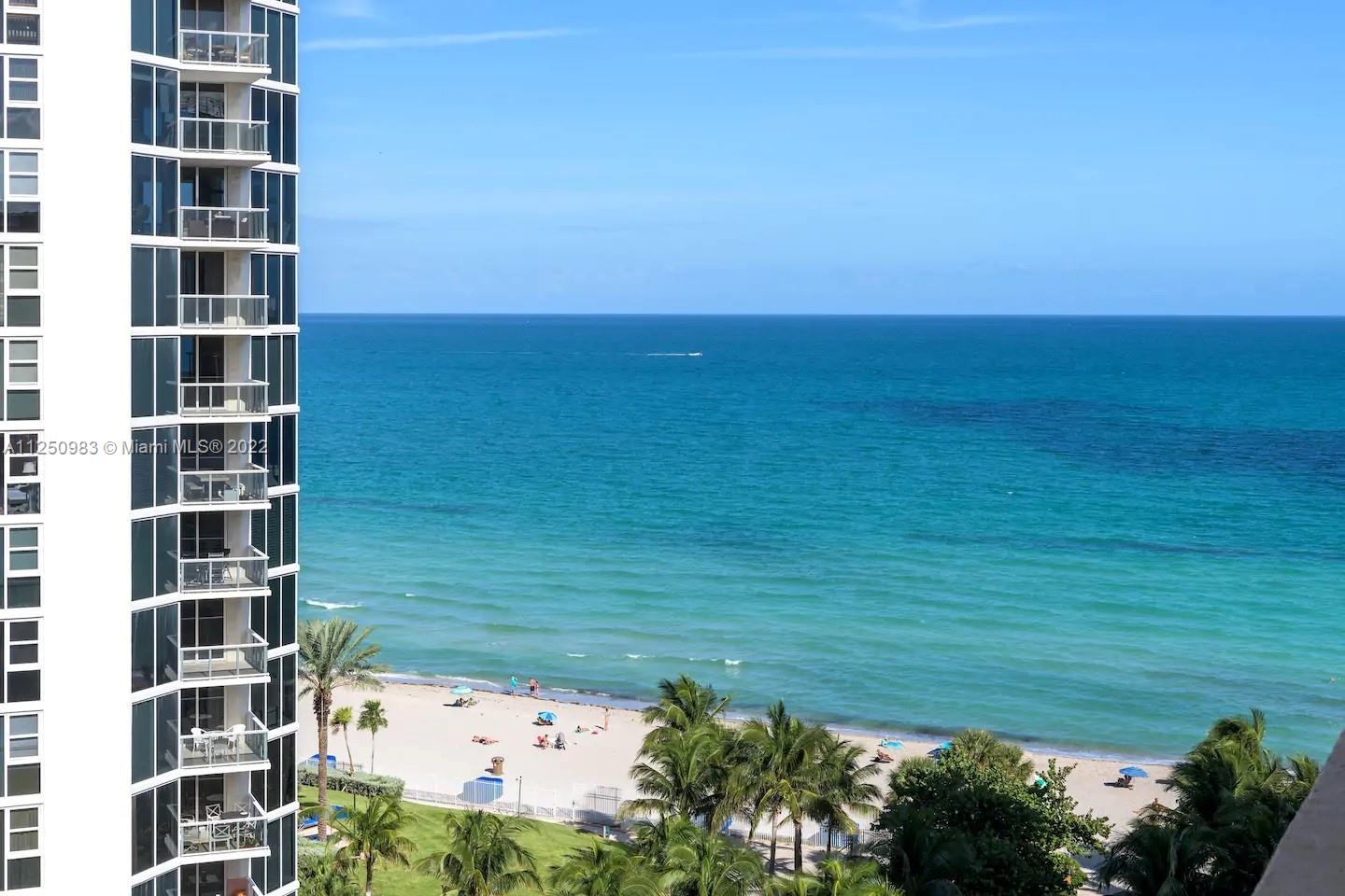 THE AVENTURA BEACH CLUB C - Residential