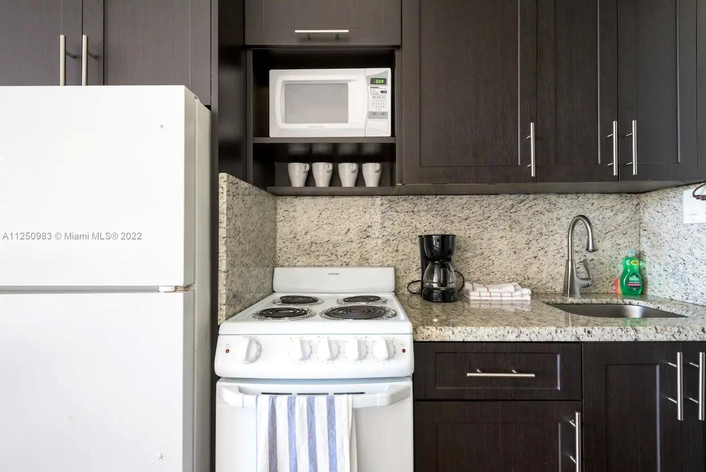 THE AVENTURA BEACH CLUB C - Residential