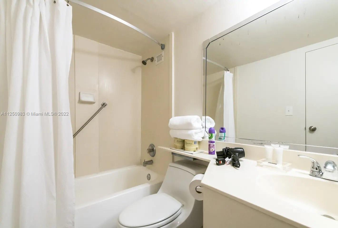 THE AVENTURA BEACH CLUB C - Residential