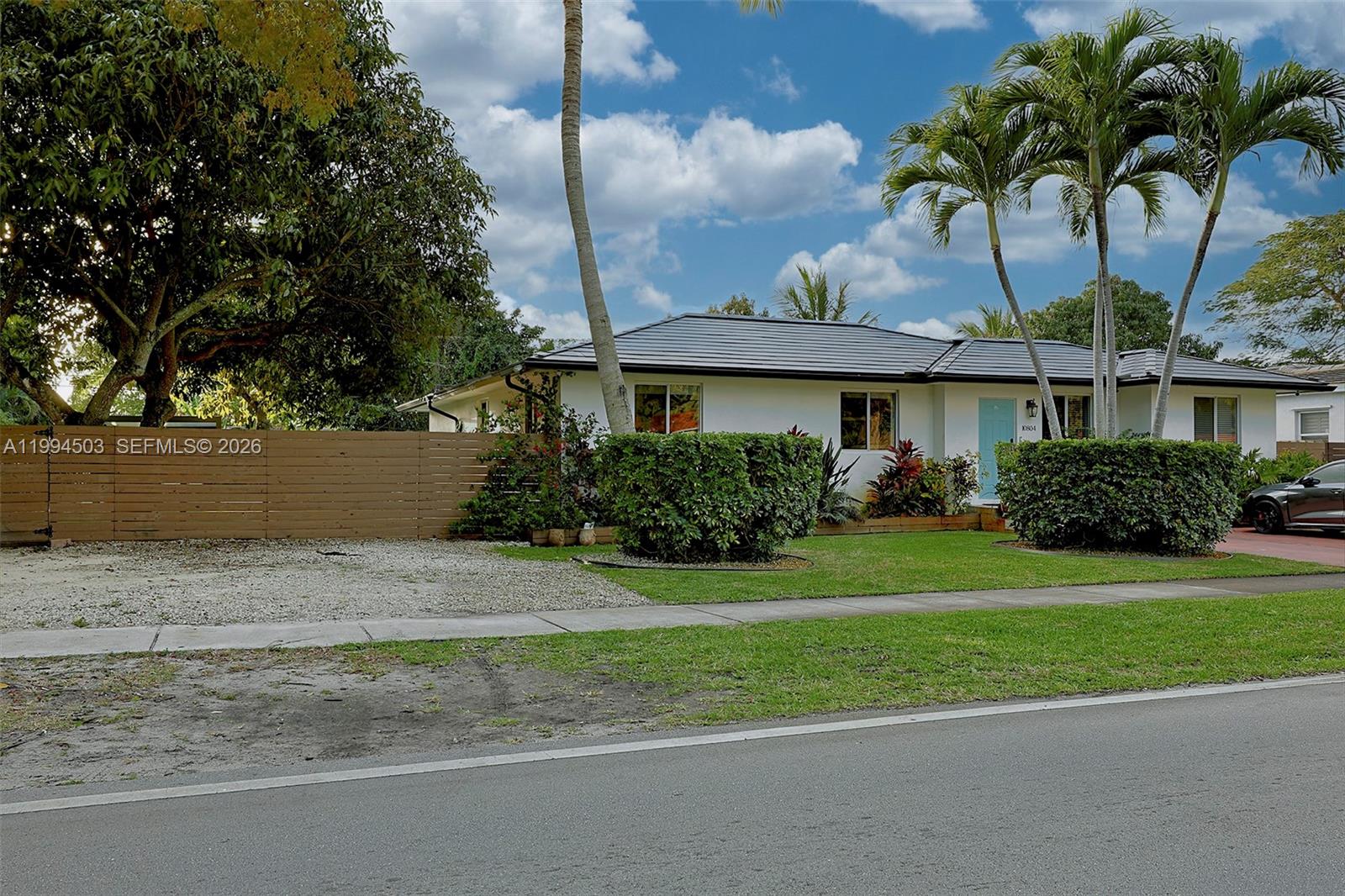 SHORELAND HEIGHTS - Residential