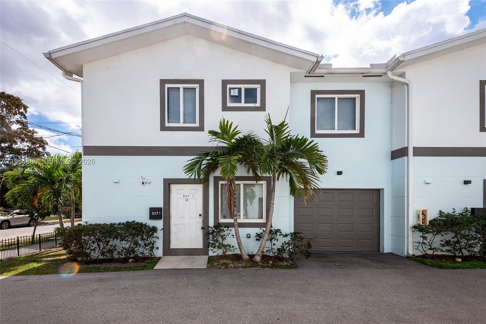FULLY-FUNCTIONING, TURNKEY, LICENSED SHORT-TERM RENTAL 3 BED/2.5 BATH RESIDENCE CLOSE TO LAS OLAS BLVD!! NO HOA!! BUY THE PROPERTY & YOU WILL ALSO GET A FUNCTIONING SHORT-TERM RENTAL BUSINESS SAVING YOU A LOT OF TIME & EFFORT IF LOOKING FOR A SHORT-TERM RENTAL PROPERTY. PROFESSIONALLY MANAGED BY AIRBNB SUPERHOST. GREAT OPPORTUNITY TO BUY ONE OR 2 SHORT-TERM RENTAL PROPERTIES AS THE ADJACENT PROPERTY IS ALSO FOR SALE. KEEP THE CURRENT AIRBNB SUPERHOST PROPERTY MANAGER OR USE YOUR OWN. SALE INCLUDES FUTURE BOOKINGS & ALL FURNITURE AND ACCESSORIES. PROPERTY IS A TWIN-HOME STYLE STRUCTURE ONLY ATTACHED BY ONE WALL TO THE PROPERTY NEXT DOOR.  ONLY 3 YEARS OLD FOR WORRY-FREE OWNERSHIP AND LOW-COST PROPERTY INSURANCE. QUARTZ COUNTER TOPS AND STAINLESS STEEL APPLIANCES. PORCELAIN TILES IN THE FIRST FLOOR AND VINYL LAMINATE FLOORING ON THE SECOND FLOOR. 1/2 BATH ON THE FIRST FLOOR FOR GREATER CONVENIENCE. ALL 3 BEDROOMS ARE UPSTAIRS FOR MAXIMUM PRIVACY. UPSTAIRS LOFT FOR GAMING OR REMOTE WORKING. 1-CAR GARAGE WITH WASHER, DRYER AND ARCADE GAME. ADDITIONAL ASSIGNED PARKING SPACE OUTSIDE AS WELL AS GUEST SPACES. GREAT NEIGHBORHOOD WITH MUCH NEW CONSTRUCTION NEARBY, INCLUDING THE ADDERLY CONDO. ONLY 5 MINUTES TO ALL THE RESTAURANTS AND LOUNGES ON LAS OLAS BLVD. EAST OF I-95 AND CLOSE TO THE AIRPORT AND BEACHES  FOR ULTIMATE CONVENIENCE. PERFECT FOR PRIMARY OCCUPANTS, SECOND HOME OR INVESTORS! LOW DOWN-PAYMENT FINANCING (3%-5%) IS ALSO POSSIBLE FOR PRIMARY RESIDENCE OCCUPANTS. NO HOA FEE!