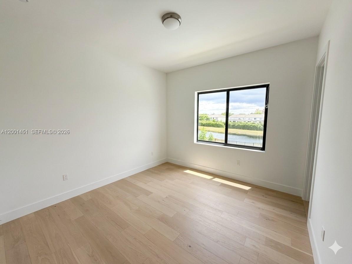 WESTON ESTATES - Residential
