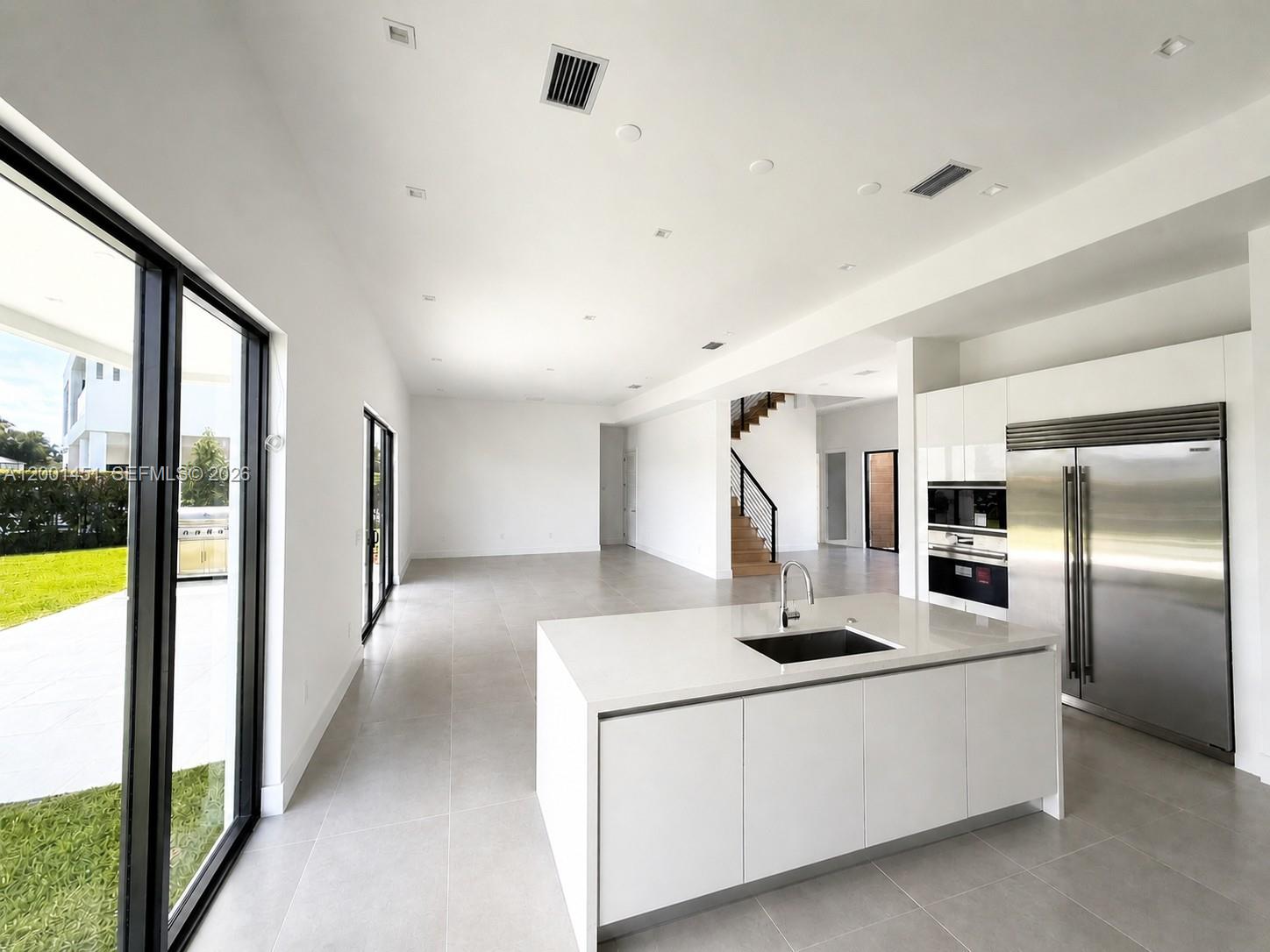 WESTON ESTATES - Residential