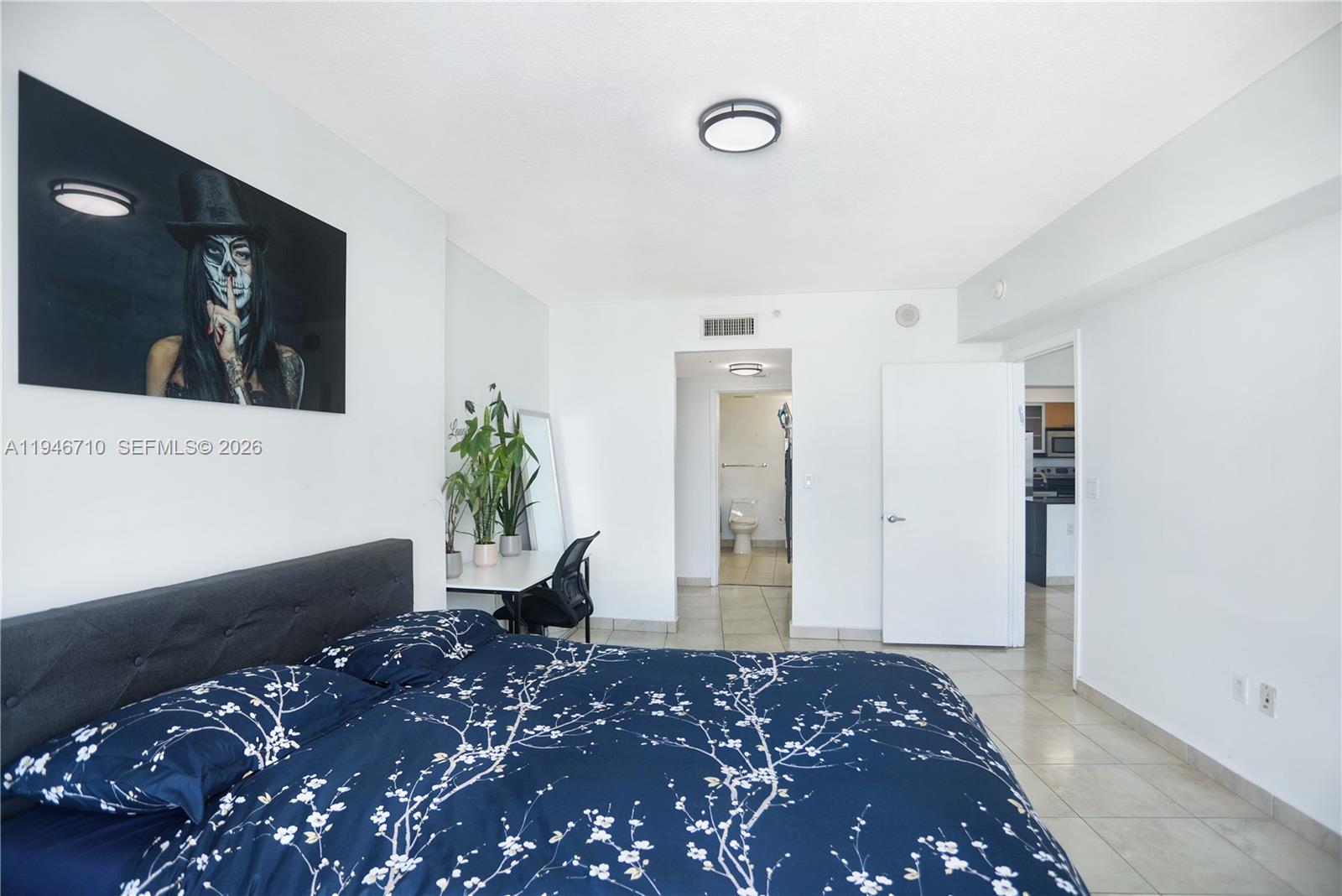OPERA TOWER CONDO - Residential