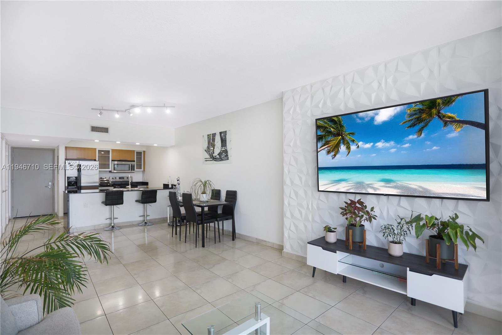 OPERA TOWER CONDO - Residential