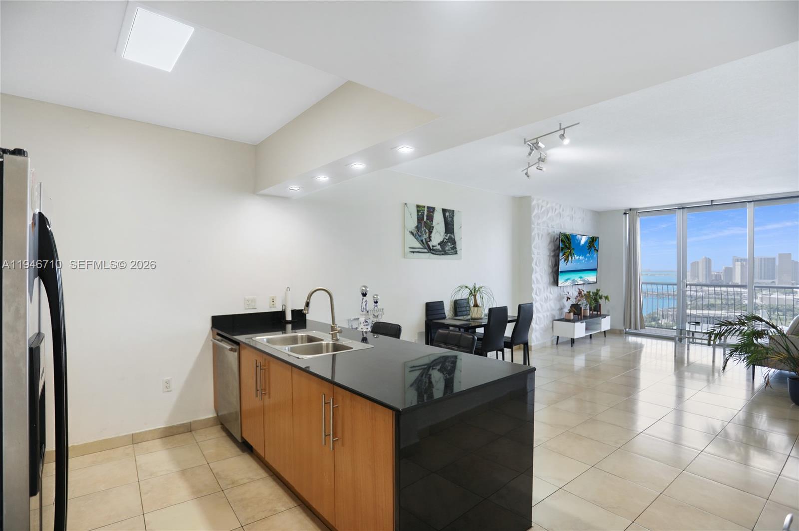 OPERA TOWER CONDO - Residential