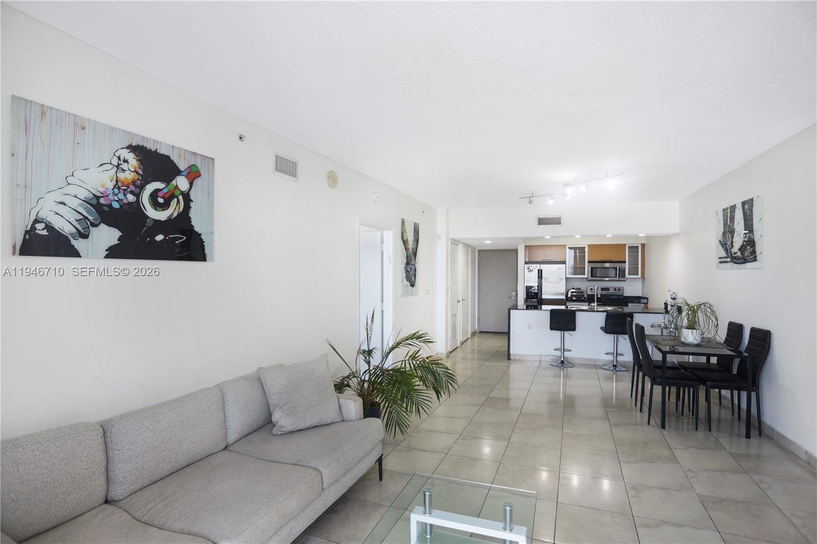OPERA TOWER CONDO - Residential