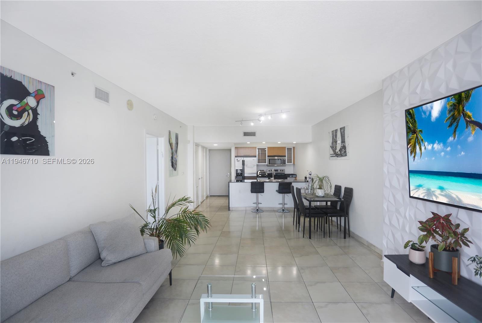 OPERA TOWER CONDO - Residential