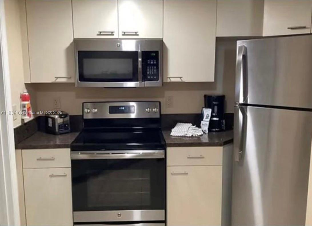 VACATION VILLAGE AT BONAV - Residential Lease