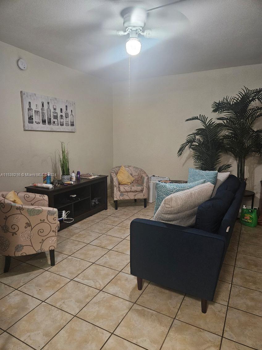 COCO PALM CONDO - Residential Lease