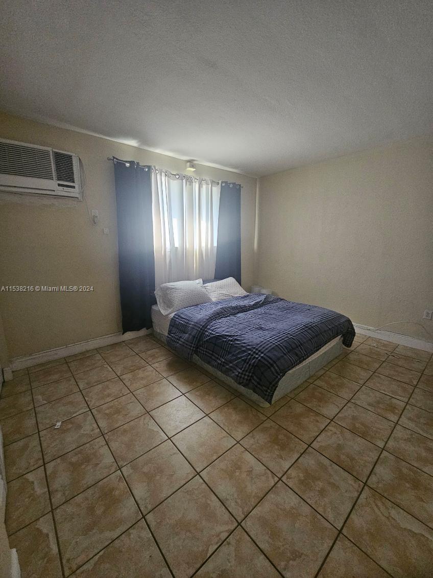 COCO PALM CONDO - Residential Lease