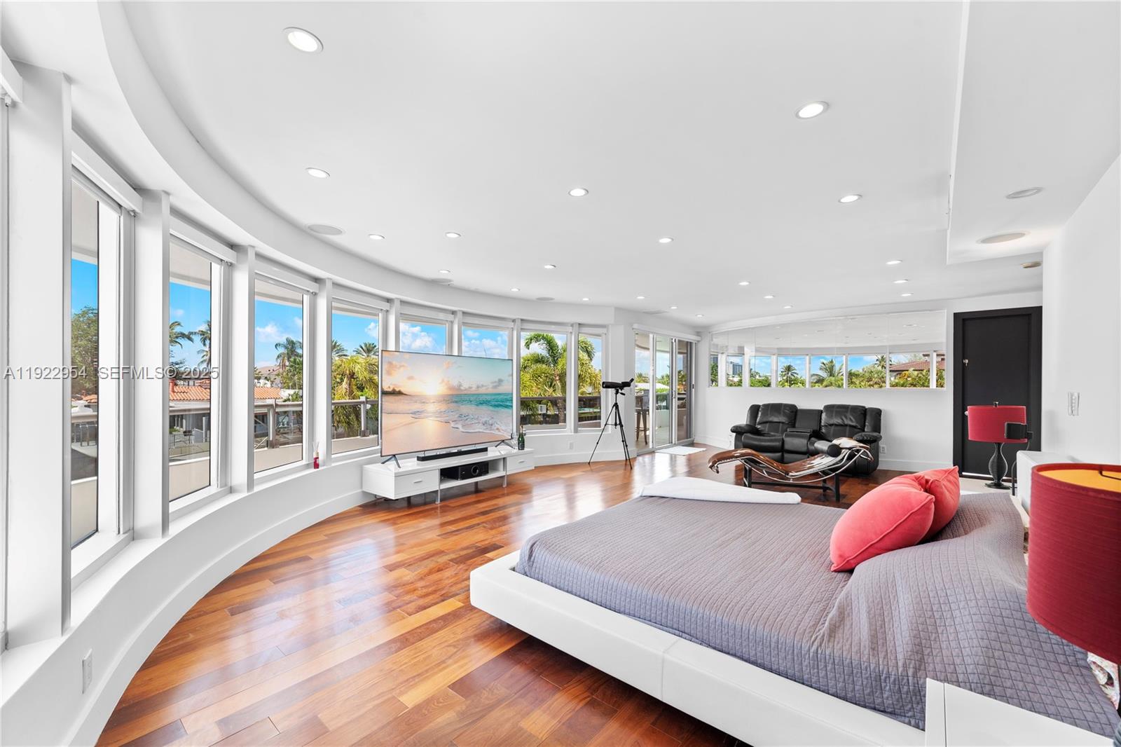EASTERN SHORES 1ST ADDN - Residential
