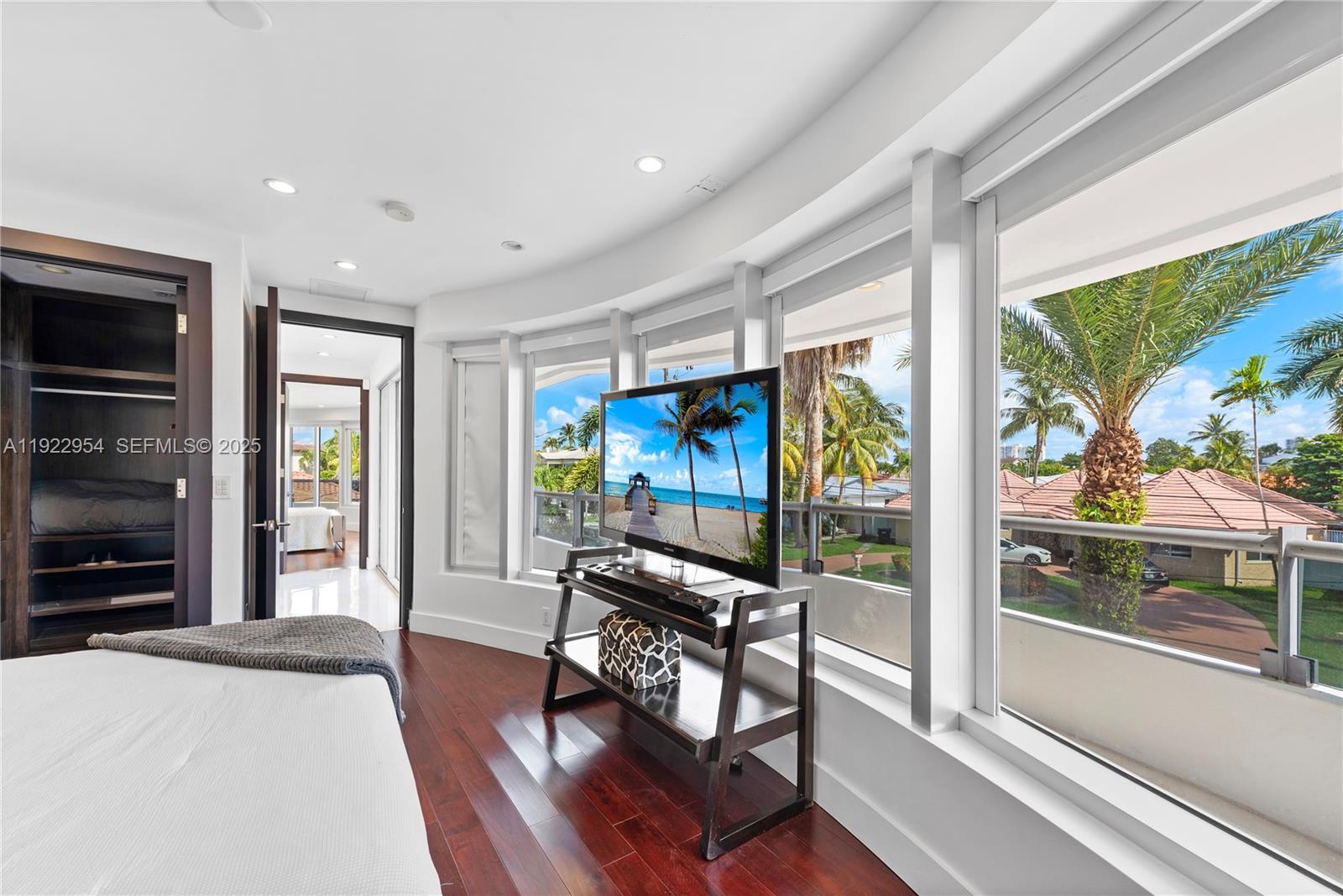 EASTERN SHORES 1ST ADDN - Residential