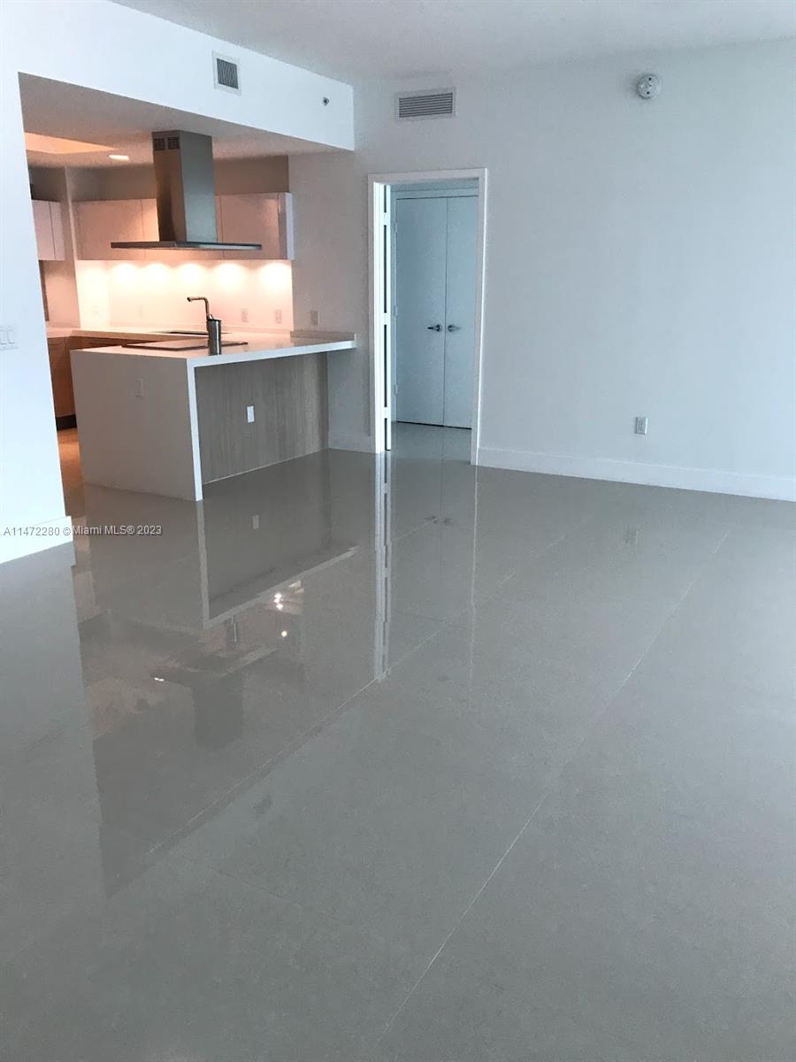 MARINA PALMS RESIDENCES S - Residential Lease