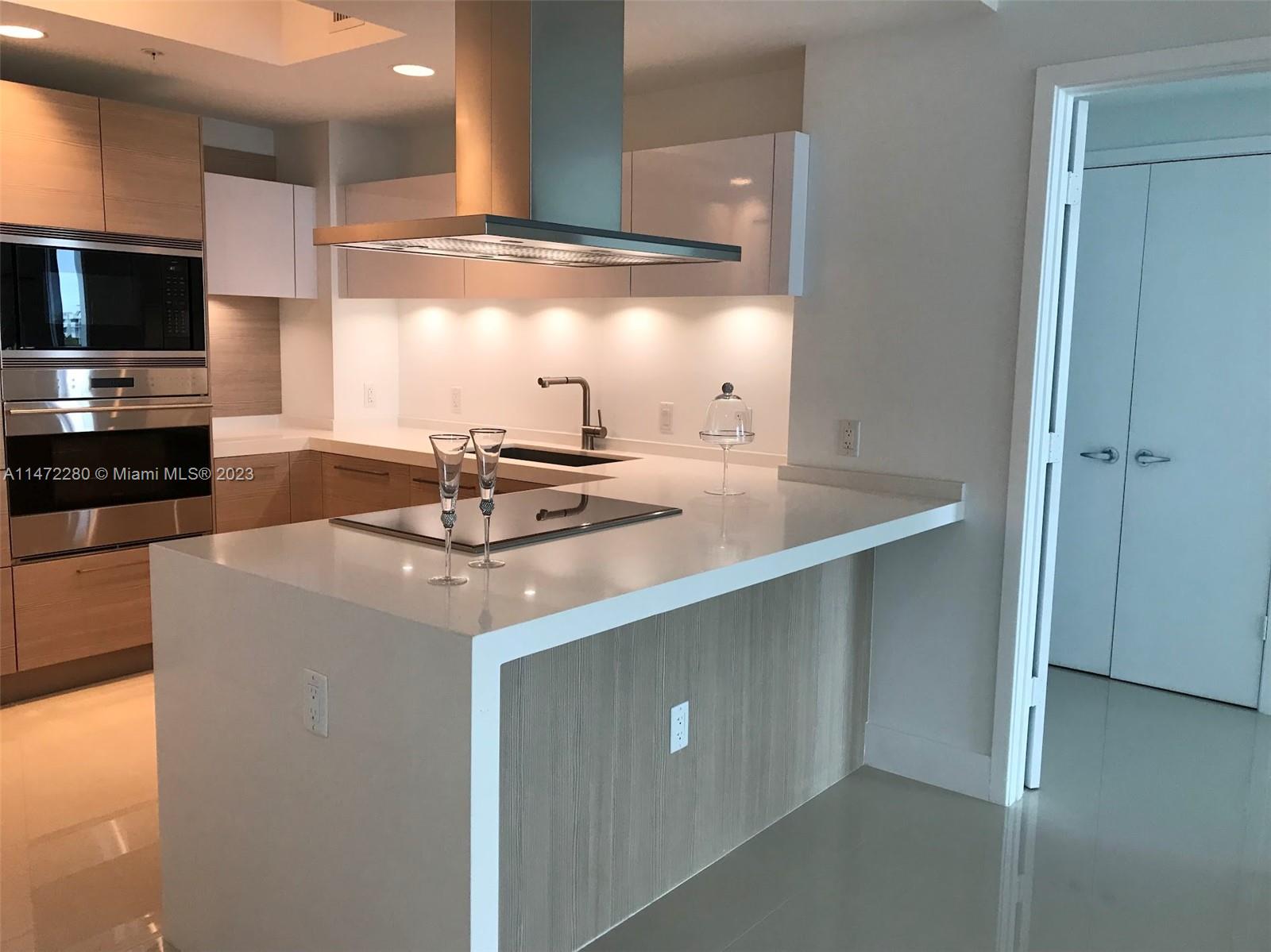 MARINA PALMS RESIDENCES S - Residential Lease