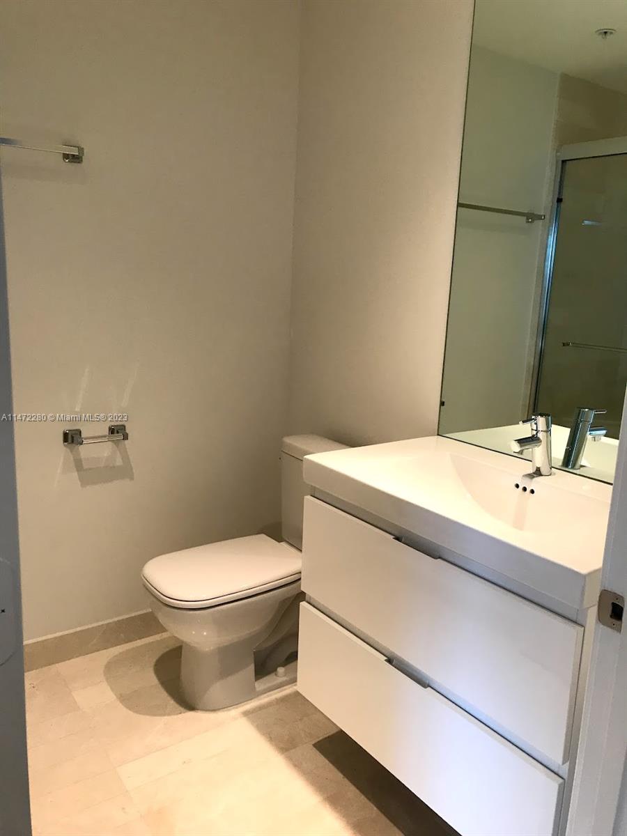 MARINA PALMS RESIDENCES S - Residential Lease