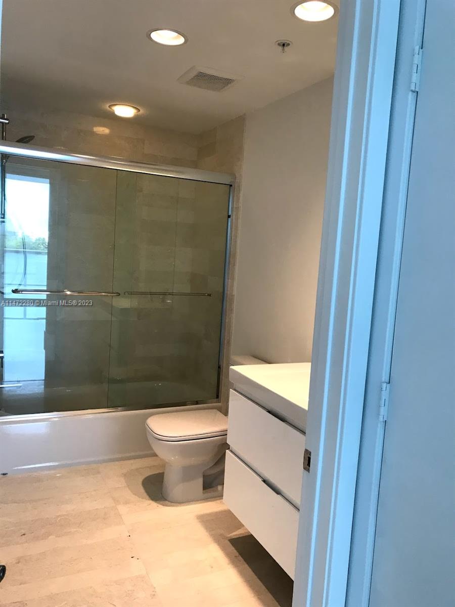 MARINA PALMS RESIDENCES S - Residential Lease