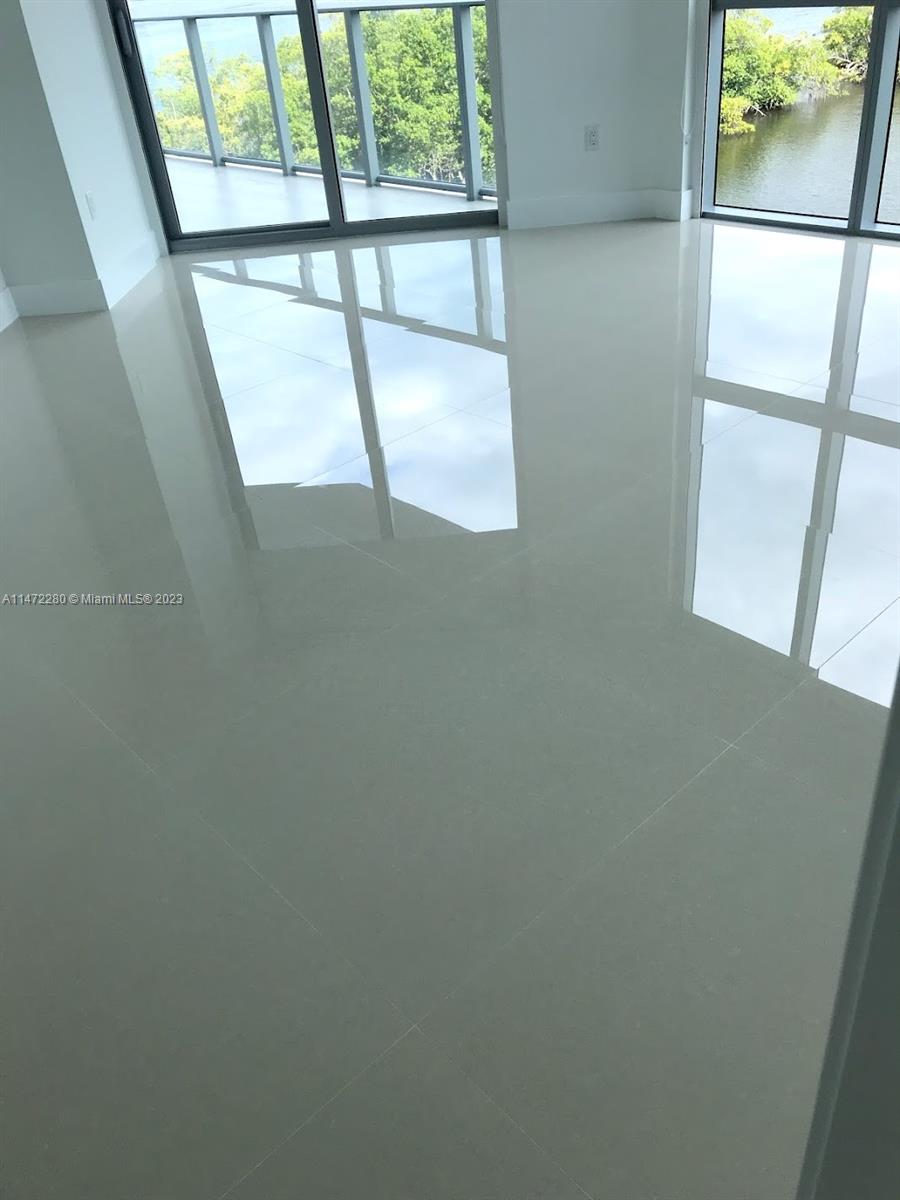 MARINA PALMS RESIDENCES S - Residential Lease