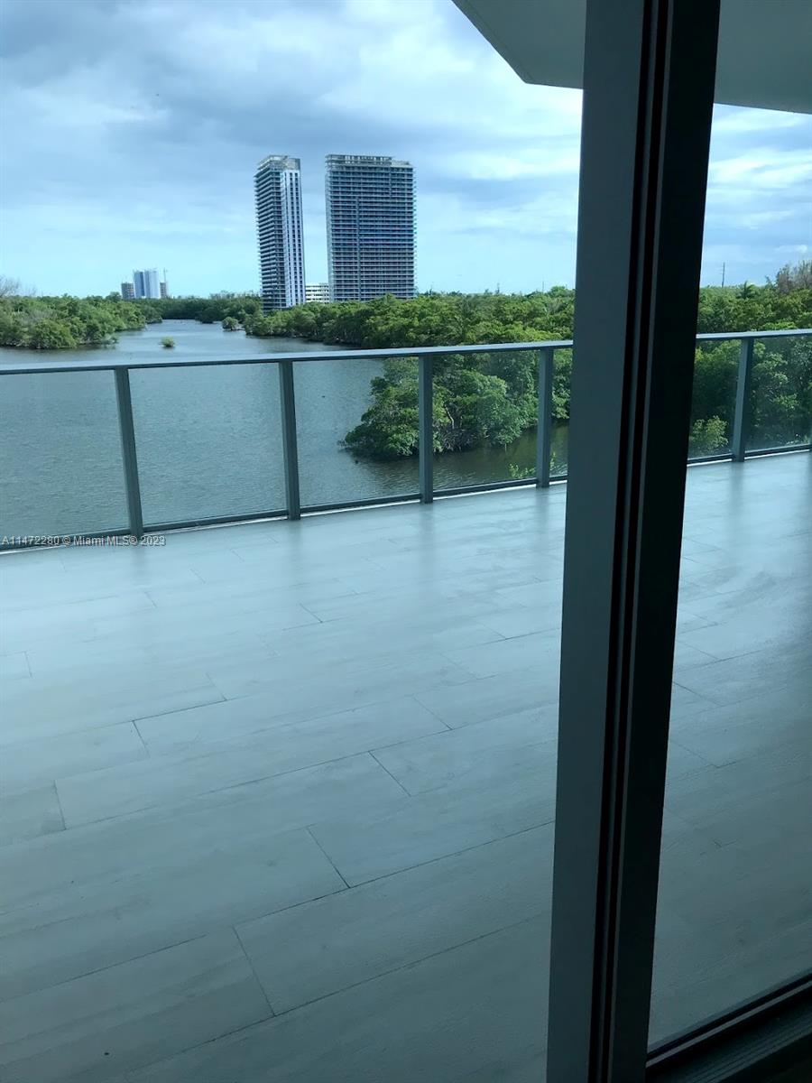MARINA PALMS RESIDENCES S - Residential Lease