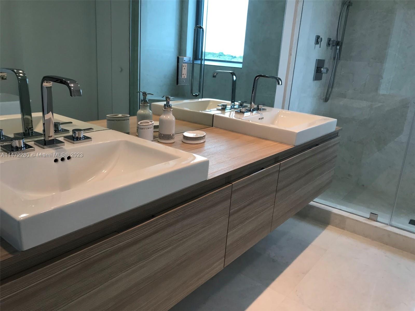 MARINA PALMS RESIDENCES S - Residential Lease