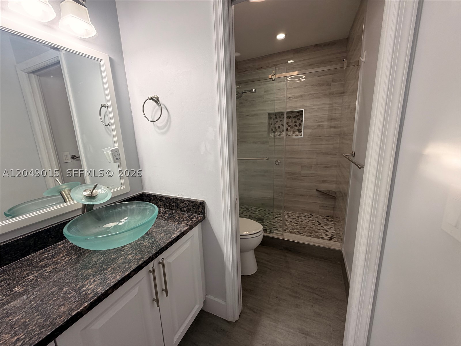 WEITZER COUNTRY HOMES - Residential Lease