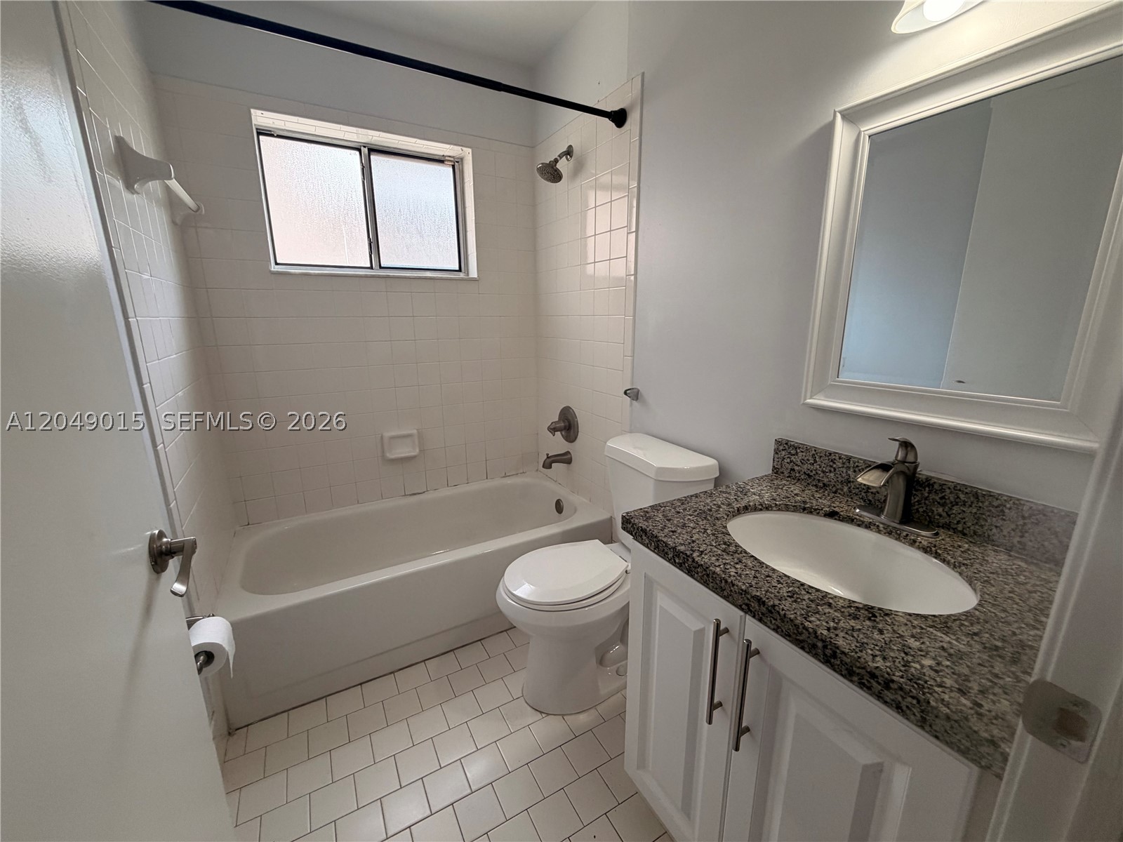WEITZER COUNTRY HOMES - Residential Lease