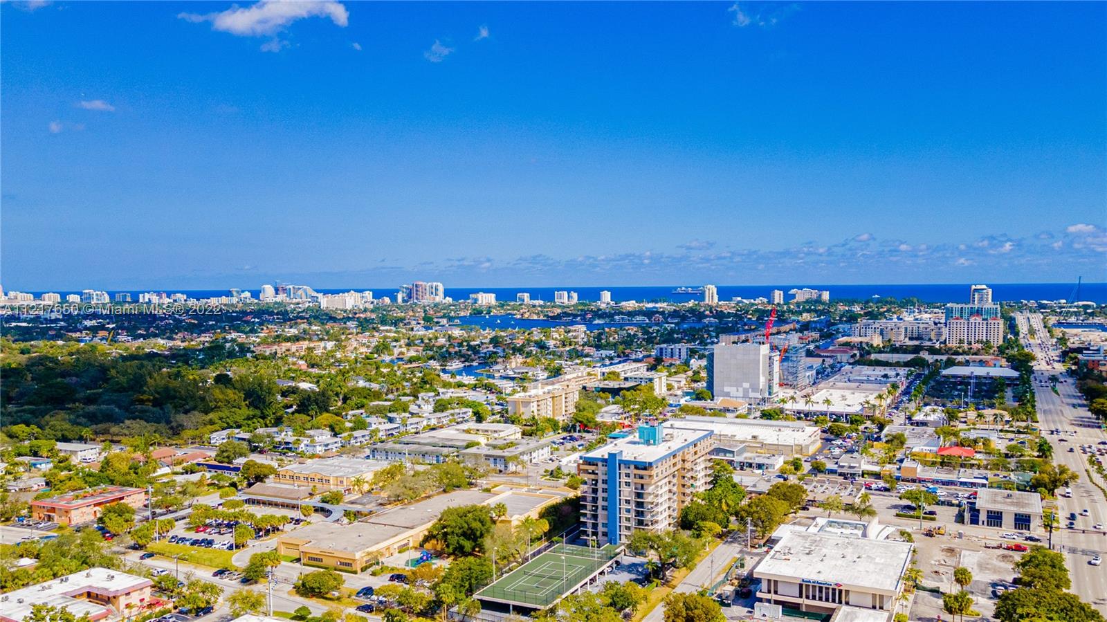 RUNAWAY BAY CONDO - Residential Lease