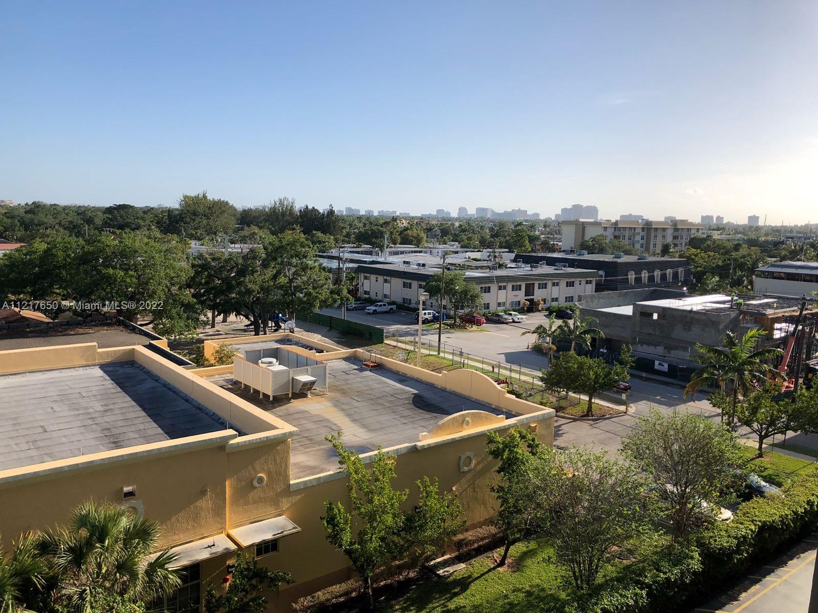 RUNAWAY BAY CONDO - Residential Lease