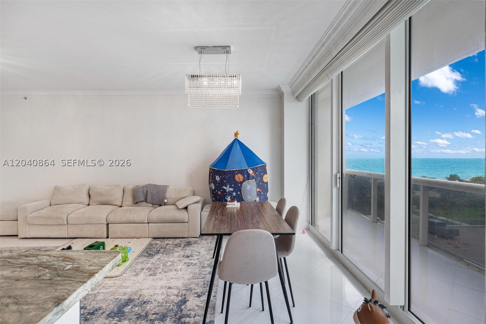 SOLIMAR CONDO - Residential