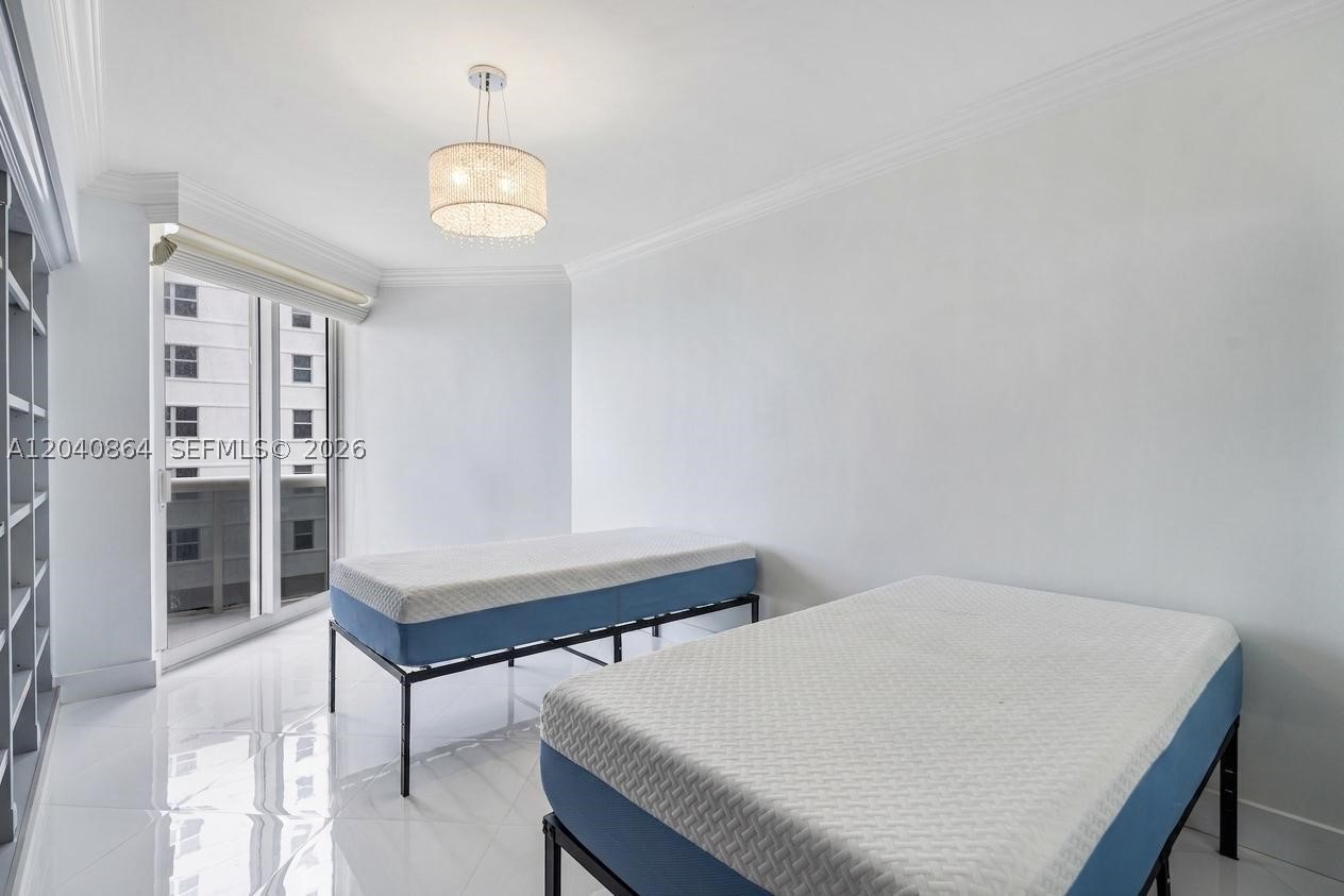 SOLIMAR CONDO - Residential