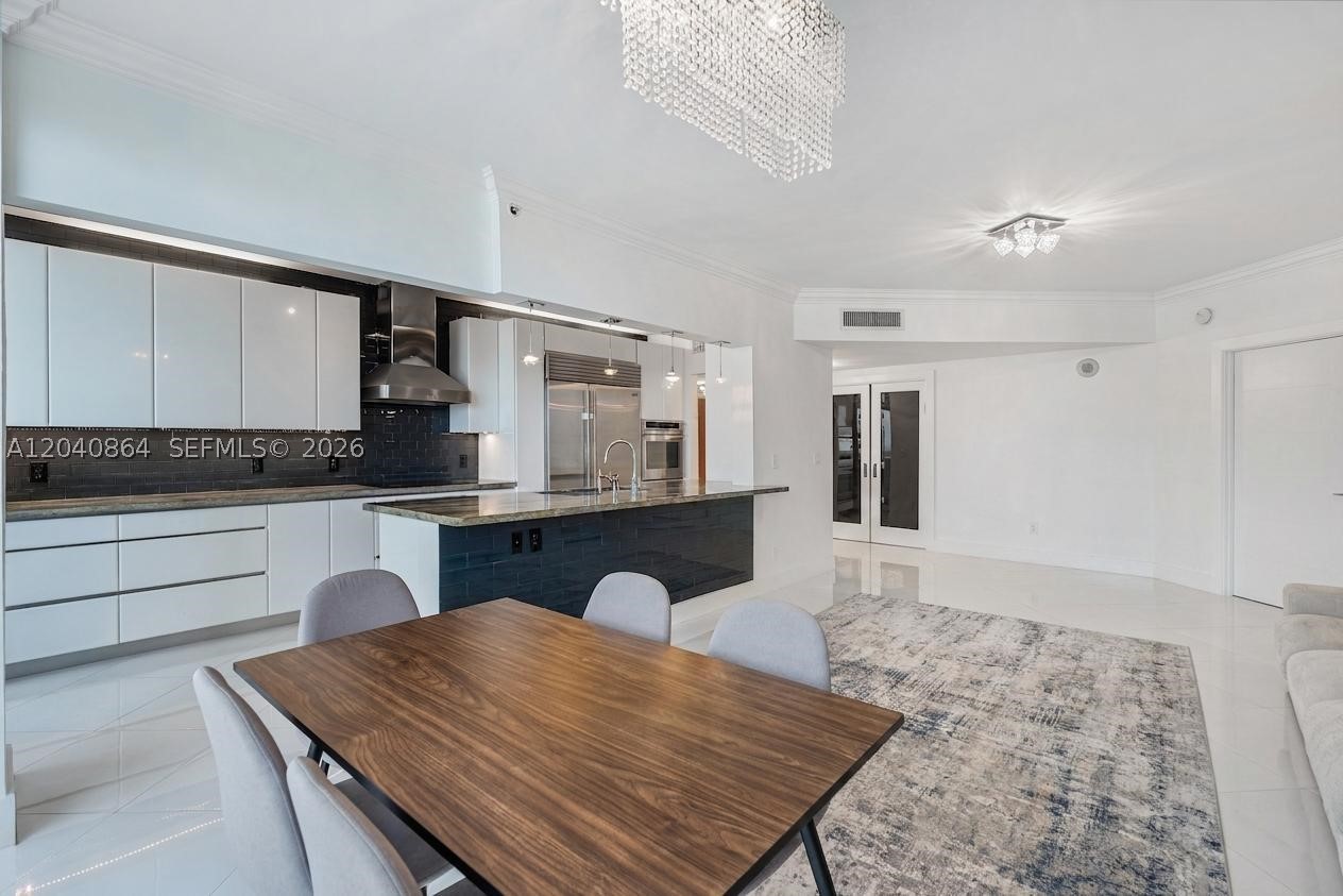 SOLIMAR CONDO - Residential